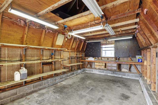 104 N Hillwood Cir, Greenbrier, TN 37073