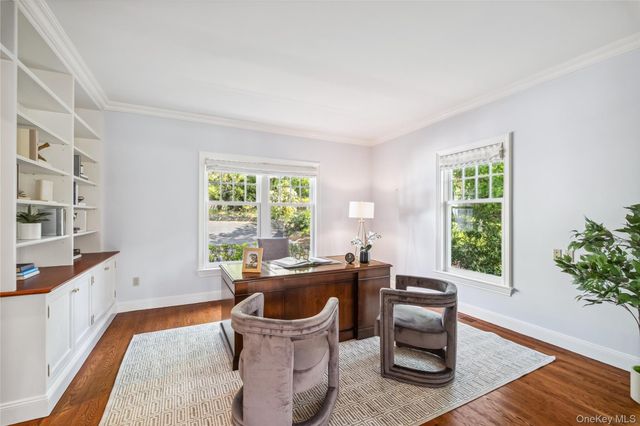 32 Pryer Lane, Larchmont, NY 10538