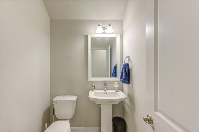 2910 Knotty Forest Drive, Spring, TX 77373