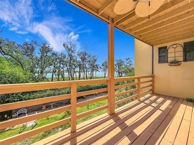1710 LIGHTHOUSE TERRACE S 1, South Pasadena, FL 33707