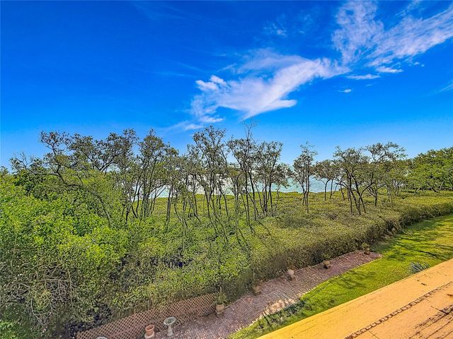 1710 LIGHTHOUSE TERRACE S 1, South Pasadena, FL 33707