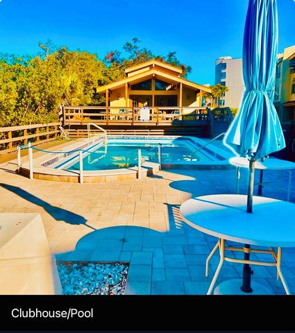 1710 LIGHTHOUSE TERRACE S 1, South Pasadena, FL 33707