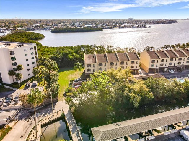 1710 LIGHTHOUSE TERRACE S 1, South Pasadena, FL 33707