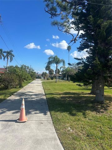 107 LOUELLA LANE, Nokomis, FL 34275