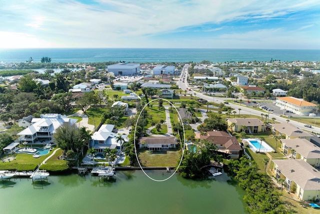 107 LOUELLA LANE, Nokomis, FL 34275