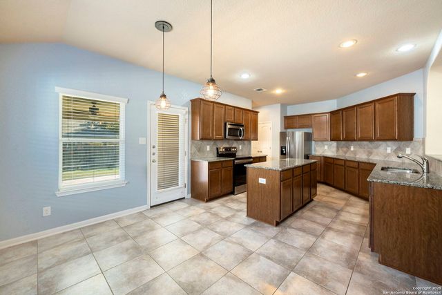 8426 White Mulberry, San Antonio, TX 78254