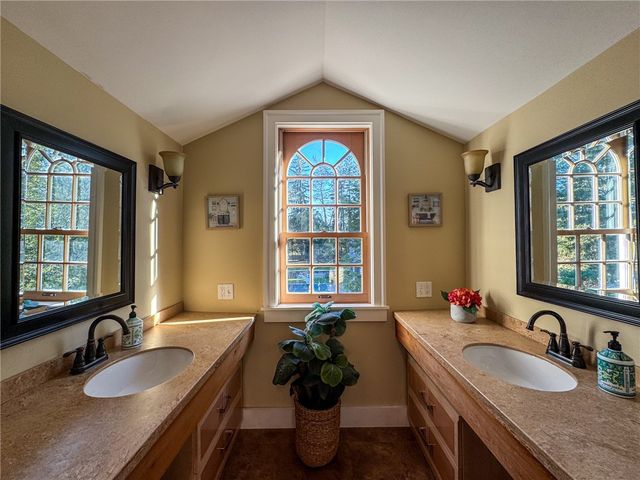 24 Genesee Street, New Berlin, NY 13411