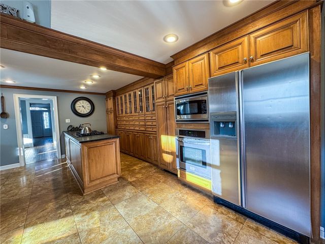 24 Genesee Street, New Berlin, NY 13411