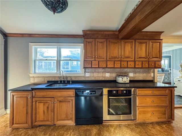 24 Genesee Street, New Berlin, NY 13411