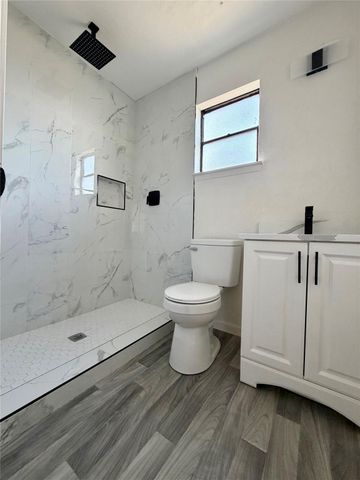 1504 Parkview LN, San Marcos, TX 78666