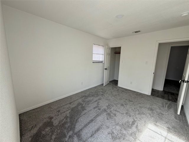 1504 Parkview LN, San Marcos, TX 78666