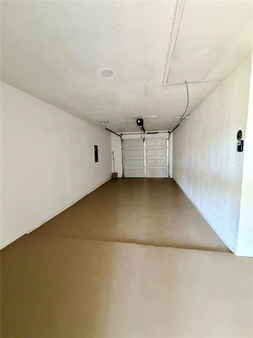 1504 Parkview LN, San Marcos, TX 78666