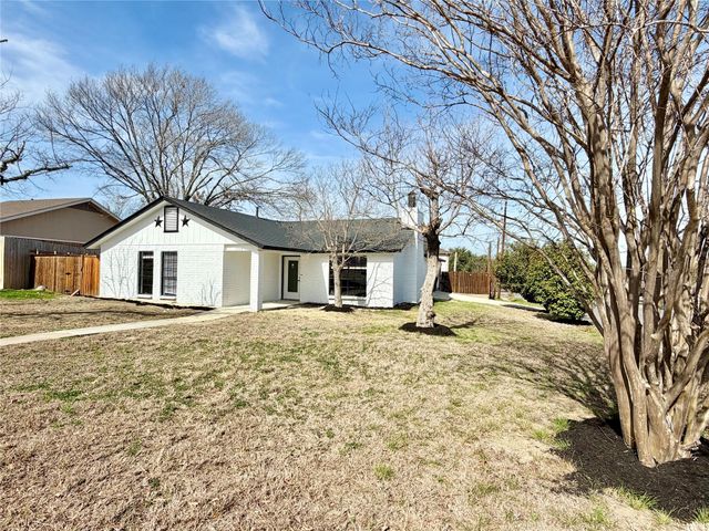 1504 Parkview LN, San Marcos, TX 78666