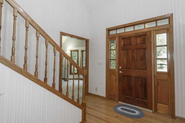 N52W14305 Thornhill DRIVE, Menomonee Falls, WI 53051