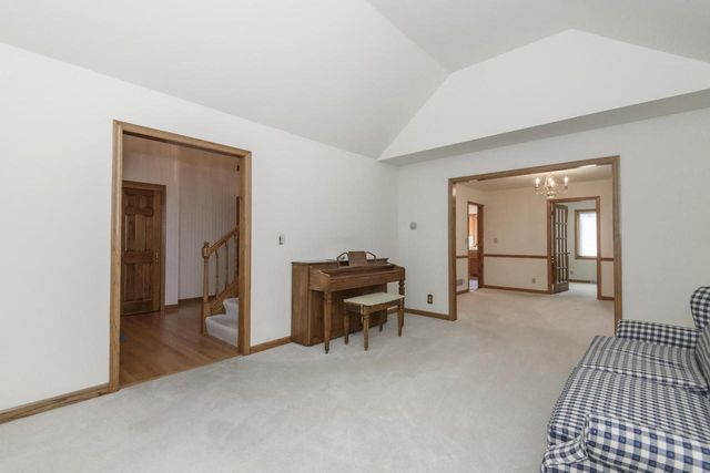 N52W14305 Thornhill DRIVE, Menomonee Falls, WI 53051