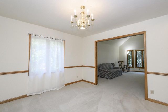 N52W14305 Thornhill DRIVE, Menomonee Falls, WI 53051