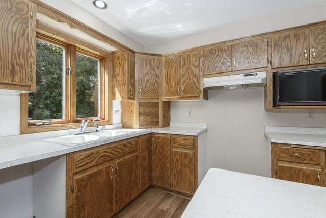N52W14305 Thornhill DRIVE, Menomonee Falls, WI 53051