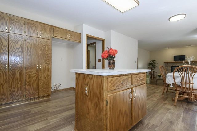 N52W14305 Thornhill DRIVE, Menomonee Falls, WI 53051