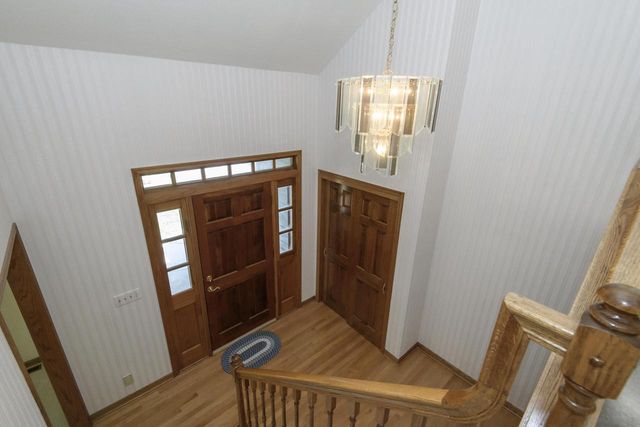 N52W14305 Thornhill DRIVE, Menomonee Falls, WI 53051