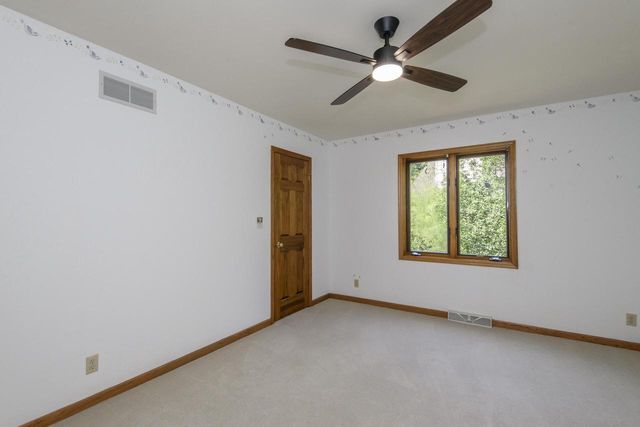 N52W14305 Thornhill DRIVE, Menomonee Falls, WI 53051