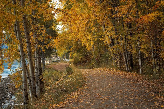 402 Sandpoint Ave, 122, Sandpoint, ID 83864