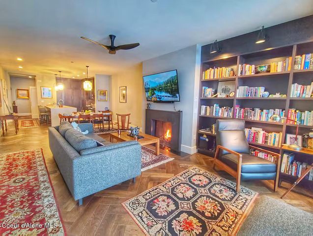 402 Sandpoint Ave, 122, Sandpoint, ID 83864