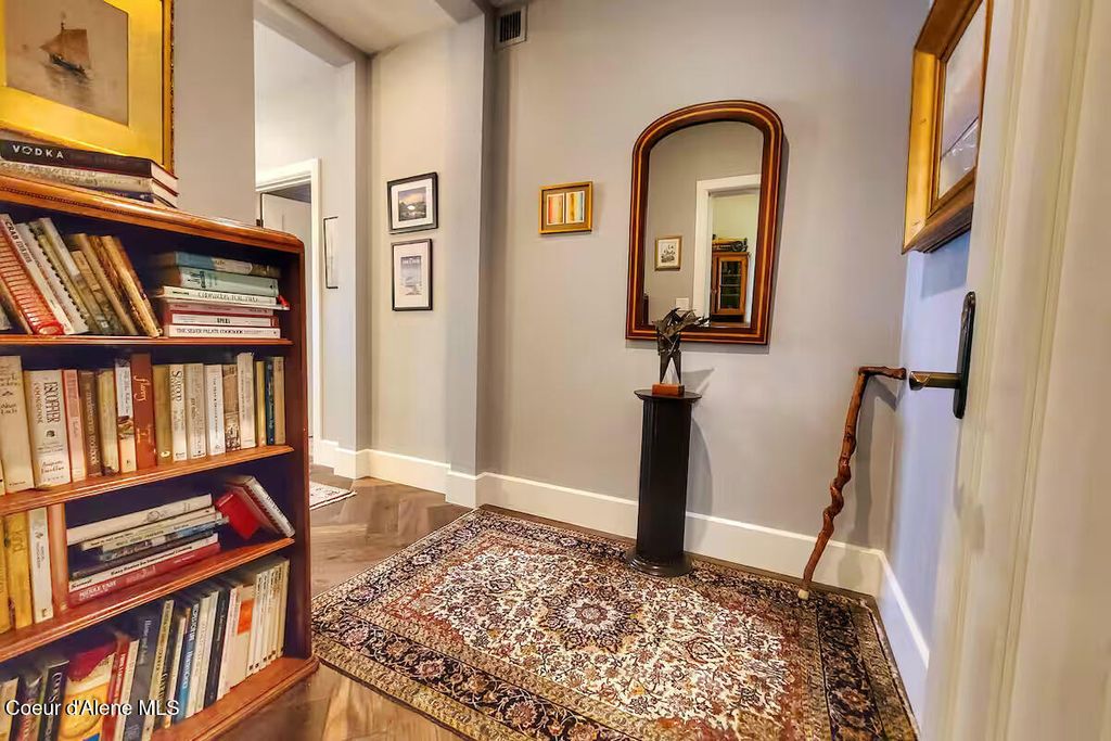 402 Sandpoint Ave, 122, Sandpoint, ID 83864 photo 2