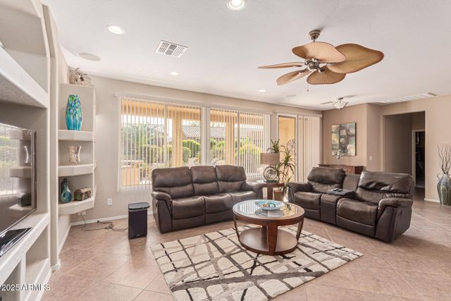 42551 W FALLING STAR Court, Maricopa, AZ 85138