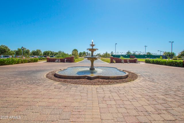 42551 W FALLING STAR Court, Maricopa, AZ 85138