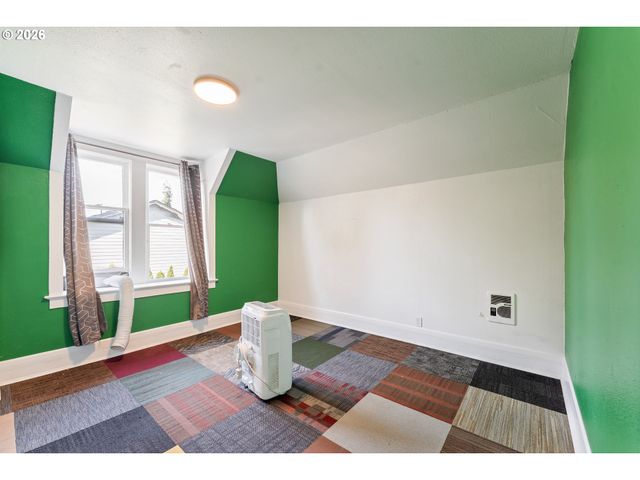 730 S 12TH Ave, Cornelius, OR 97113