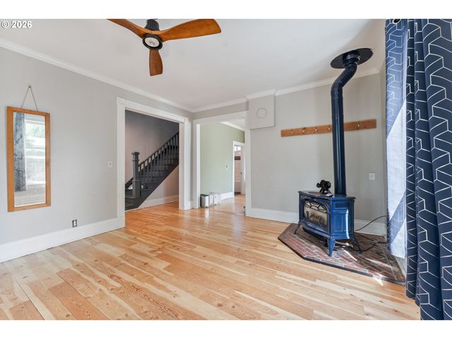 730 S 12TH Ave, Cornelius, OR 97113