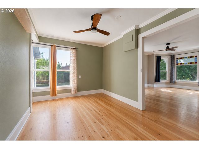 730 S 12TH Ave, Cornelius, OR 97113