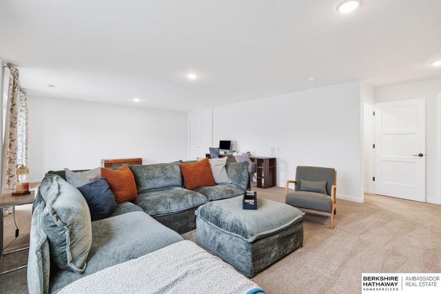 11009 Baker Street, Omaha, NE 68142