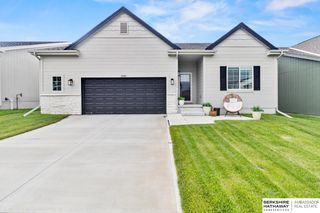 11009 Baker Street, Omaha, NE 68142
