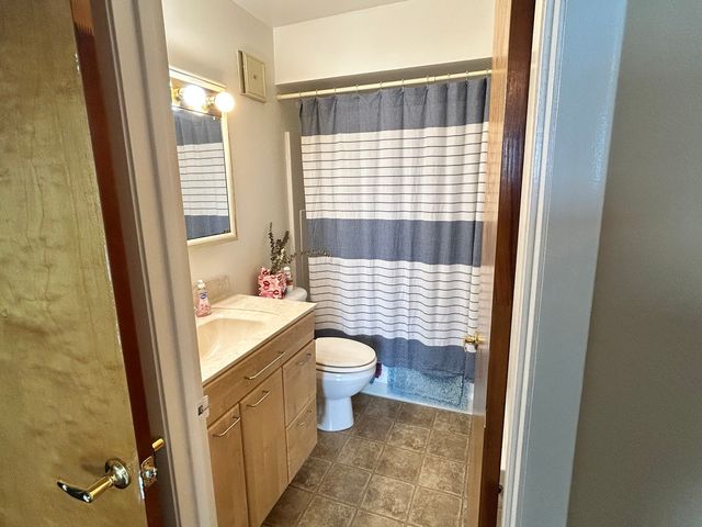 100 Park Avenue 706, Calumet City, IL 60409