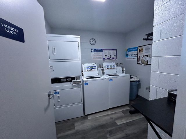 100 Park Avenue 706, Calumet City, IL 60409