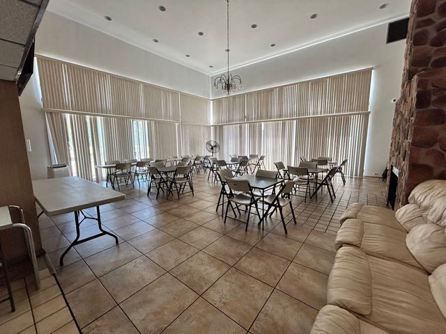 100 Park Avenue 706, Calumet City, IL 60409