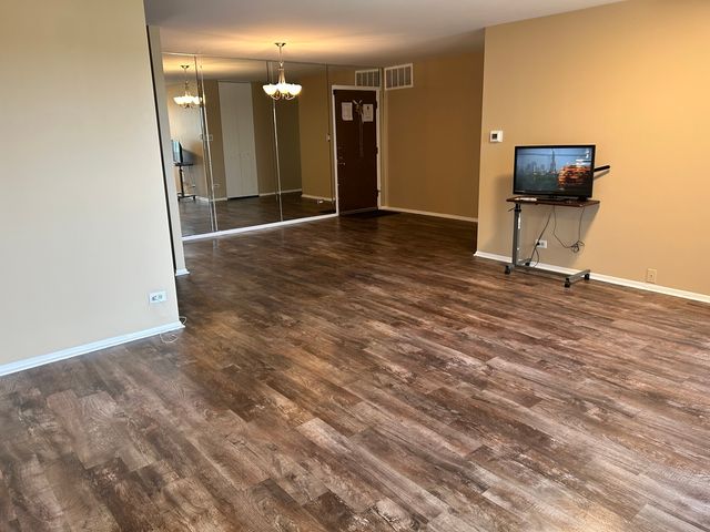100 Park Avenue 706, Calumet City, IL 60409
