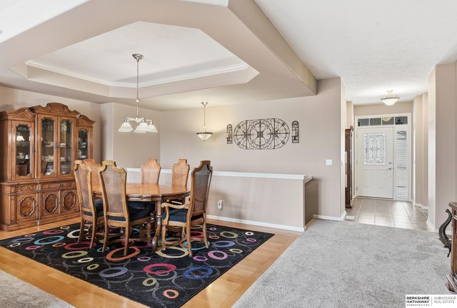 2231 Glacier Drive, Papillion, NE 68046