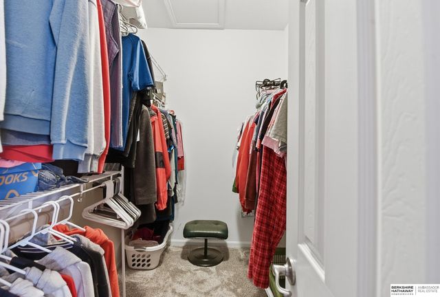 2231 Glacier Drive, Papillion, NE 68046