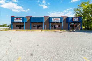 274 E Robinson Avenue, Springdale, AR 72764