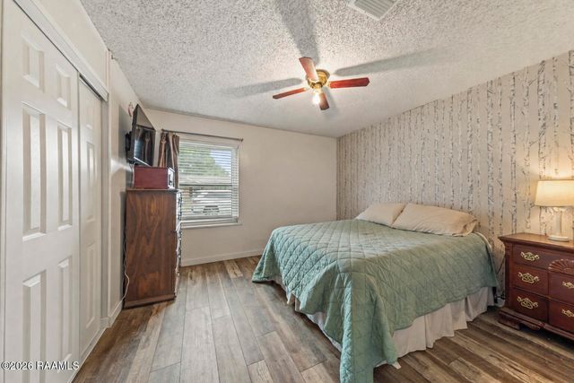 215 Village Lane, Lafayette, LA 70506