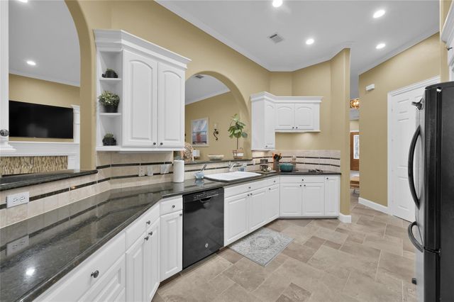 12407 Browning Drive, Montgomery, TX 77356