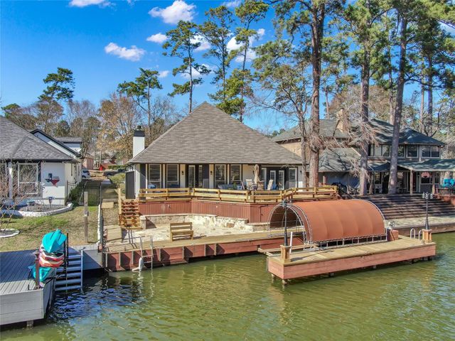 12407 Browning Drive, Montgomery, TX 77356