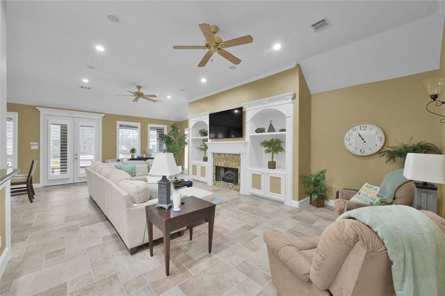 12407 Browning Drive, Montgomery, TX 77356