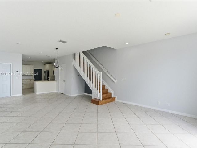 3776 San Simeon Cir, Weston, FL 33331