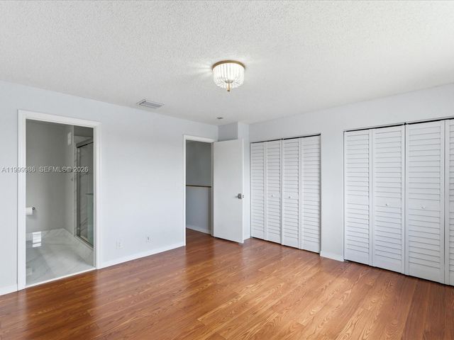 3776 San Simeon Cir, Weston, FL 33331