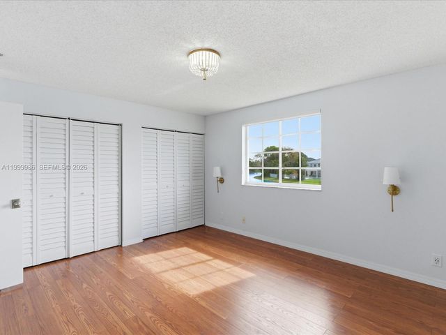 3776 San Simeon Cir, Weston, FL 33331