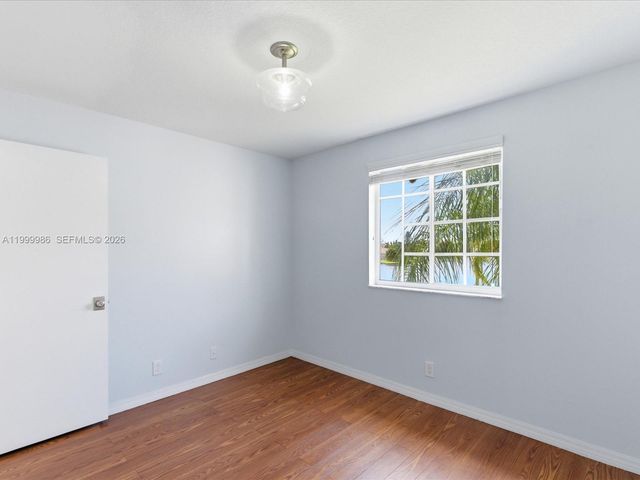 3776 San Simeon Cir, Weston, FL 33331