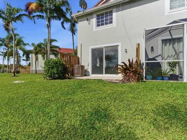 3776 San Simeon Cir, Weston, FL 33331